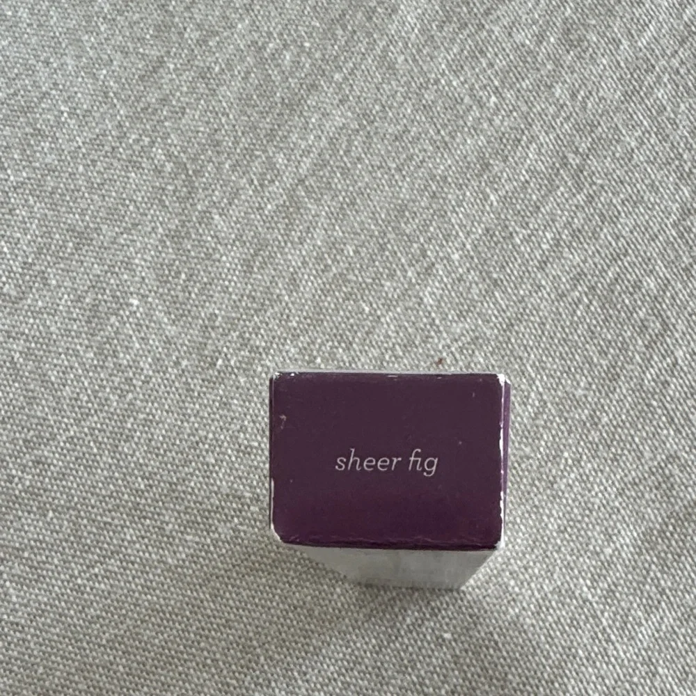 Julep Luxe Lip Conditioning Treatment - Cream and Purple - Picture 2 of 2